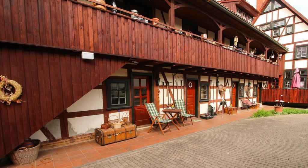 Hotel Erfurter Kreuz Kirchheim  ภายนอก รูปภาพ