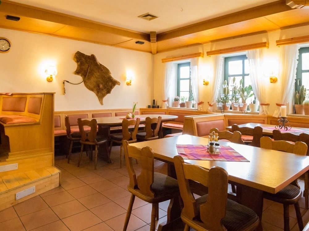 Hotel Erfurter Kreuz Kirchheim  ภายนอก รูปภาพ